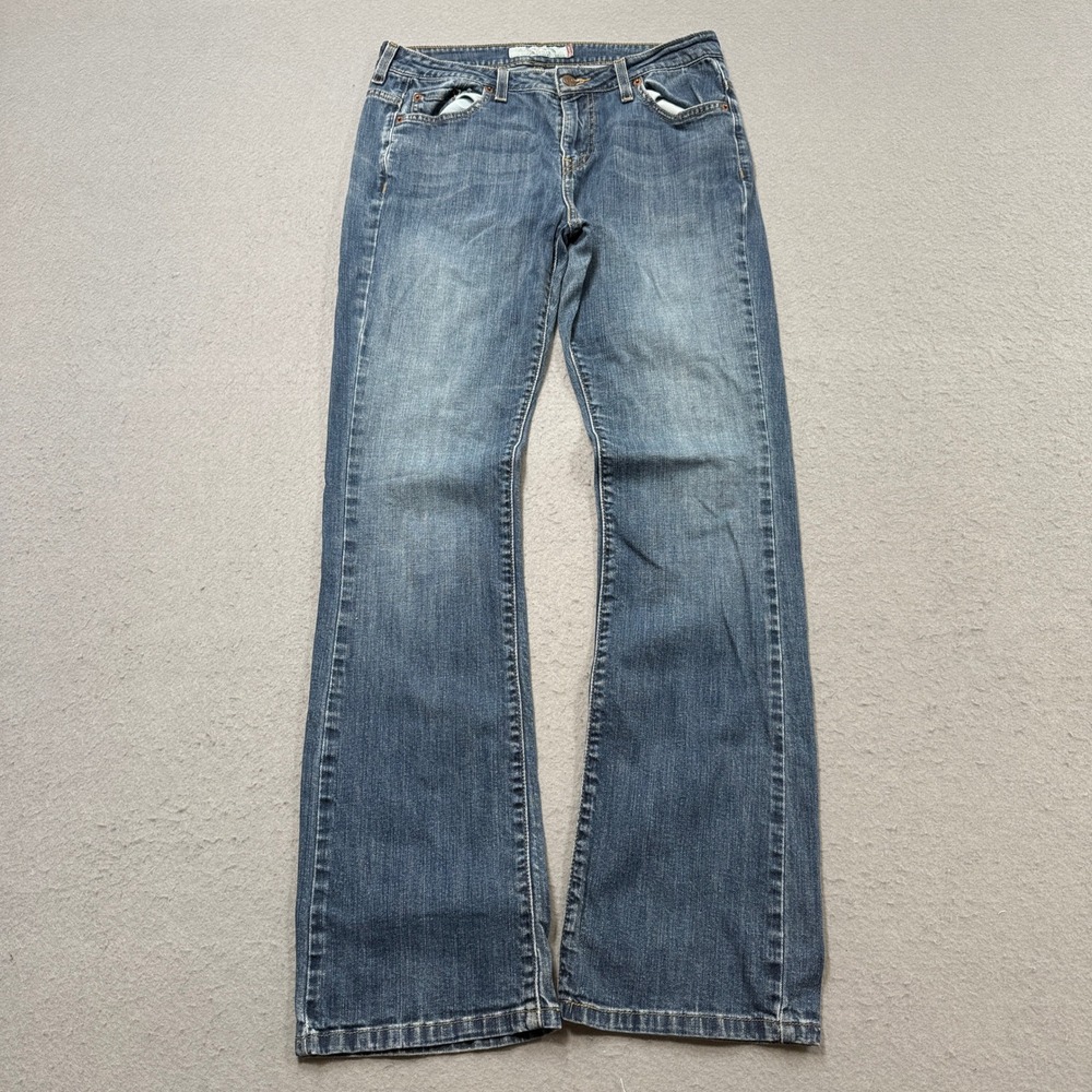 Levi's Jeans Women's 11/M Blue Denim Medium Wash Bootcut Relaxed Fit Mid Rise